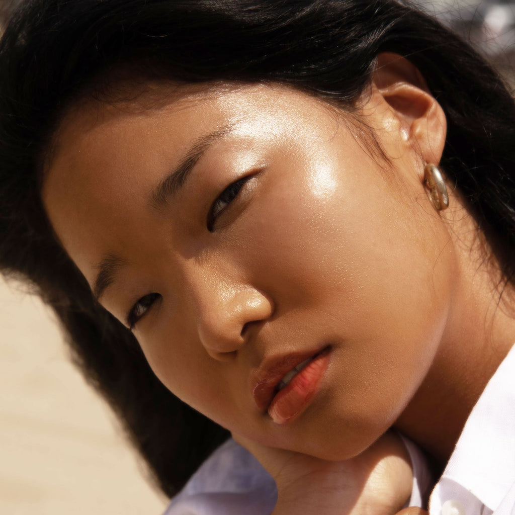 SuperDew Dewy highlighter